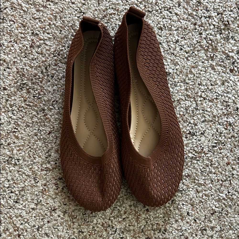 Elegant Brown Woven Flats